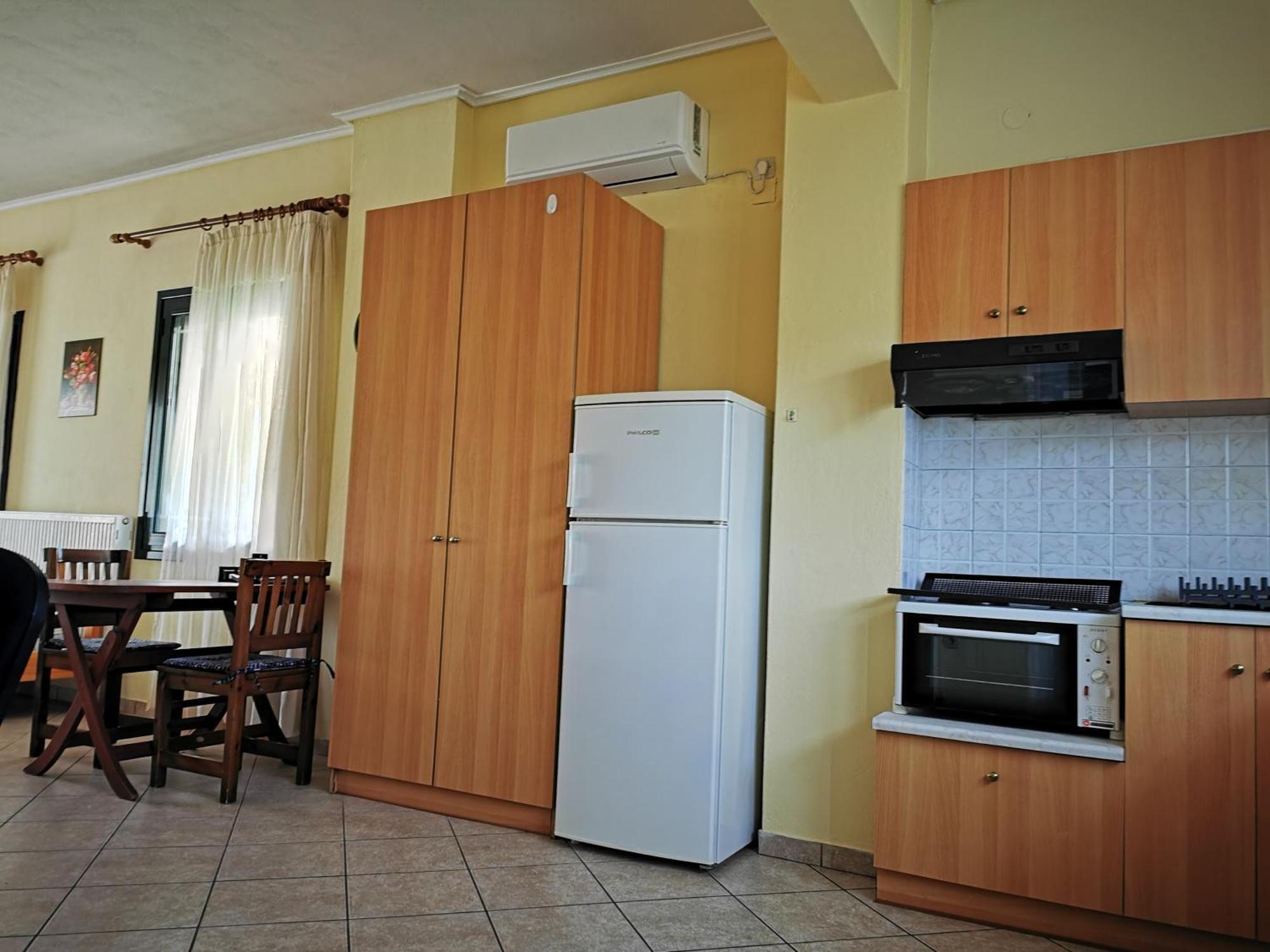 Studio Apartments Eirini Pyrgi Thermis Eksteriør bilde